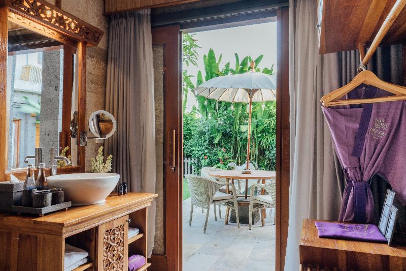 Desa Swan Villas & SPA, Keramas - Oda
