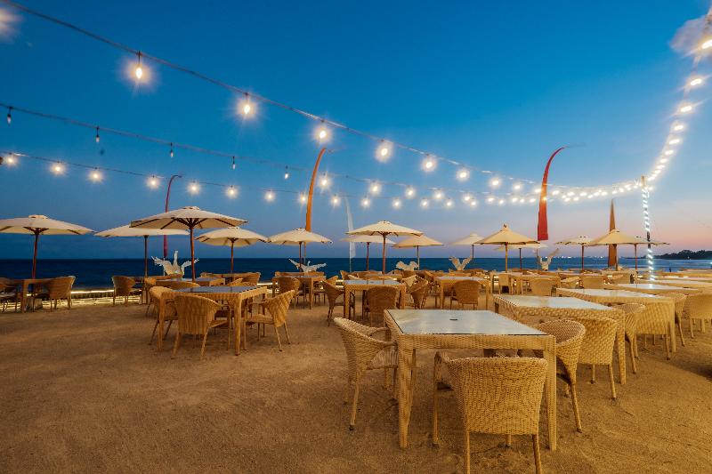 Desa Swan Villas & SPA, Keramas - Restoran