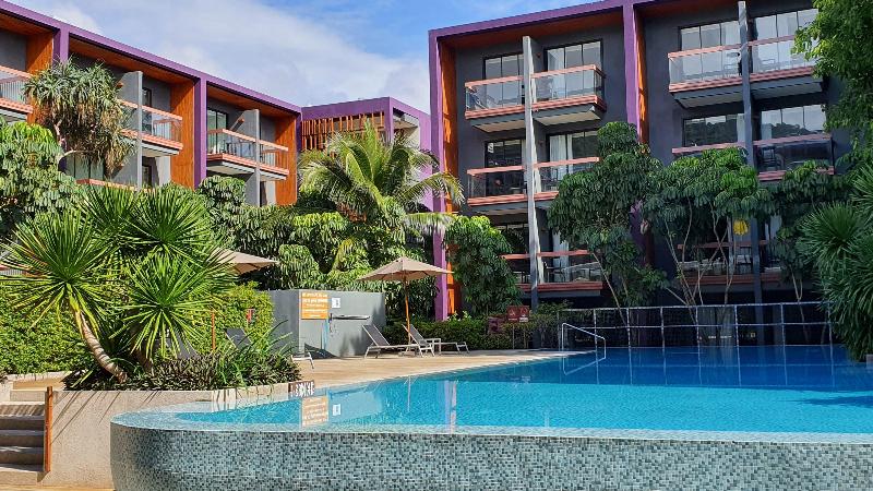 Holiday Inn Express Phuket Patong Beach Central - Havuz