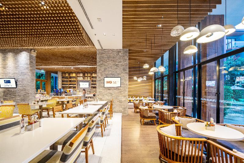 Holiday Inn Express Phuket Patong Beach Central - Restoran