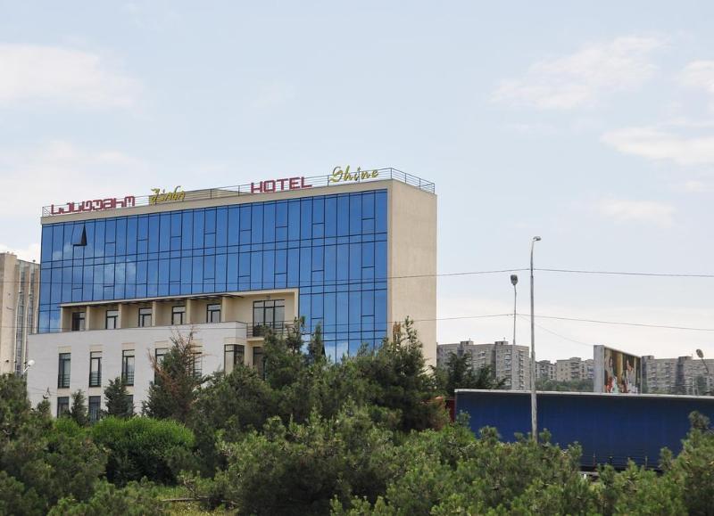 Shine Palace - Genel