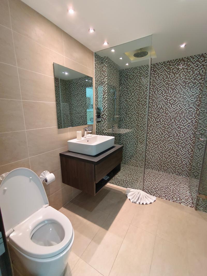 Absolute Twin Sands Resort & Spa - SHA Plus - Oda