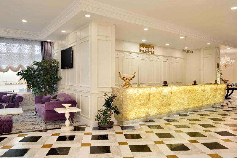 Ramada Baku Hotel - Lobi