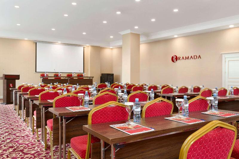 Ramada Baku Hotel - Toplantı