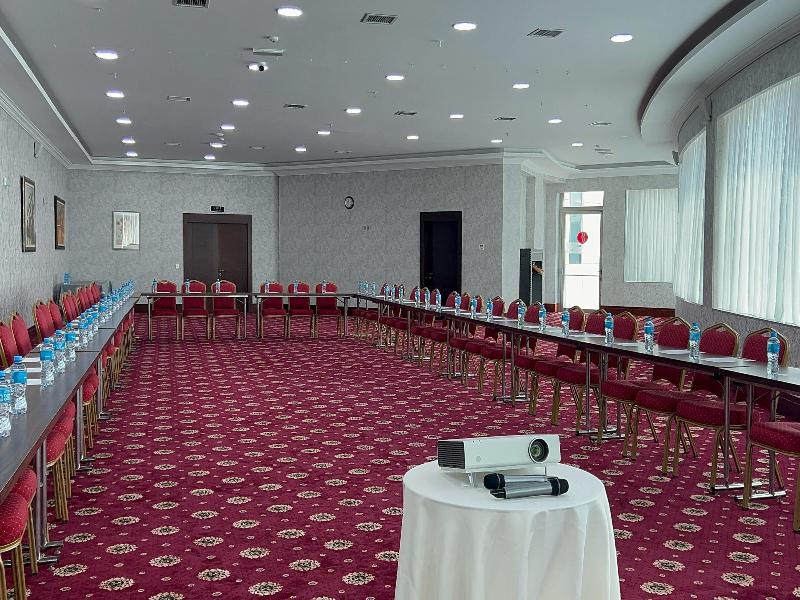 Ramada Baku Hotel - Toplantı