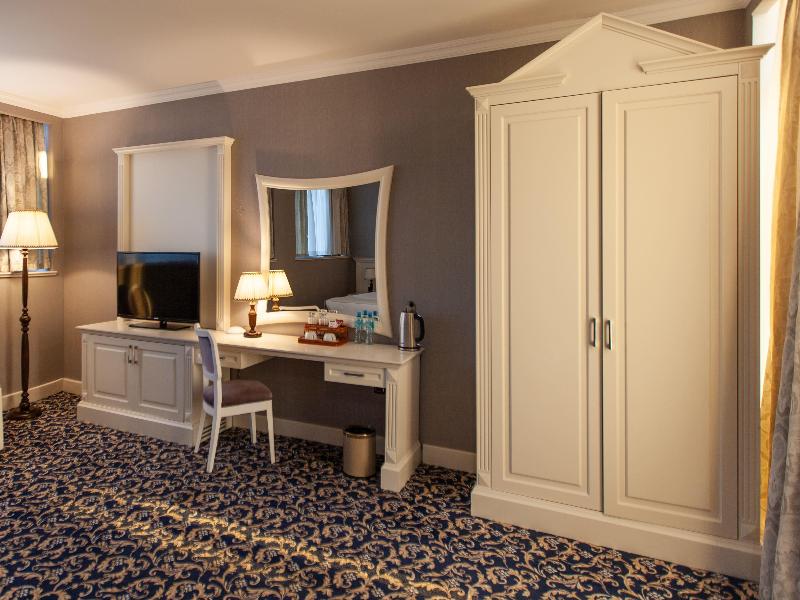 Ramada Baku Hotel - Oda