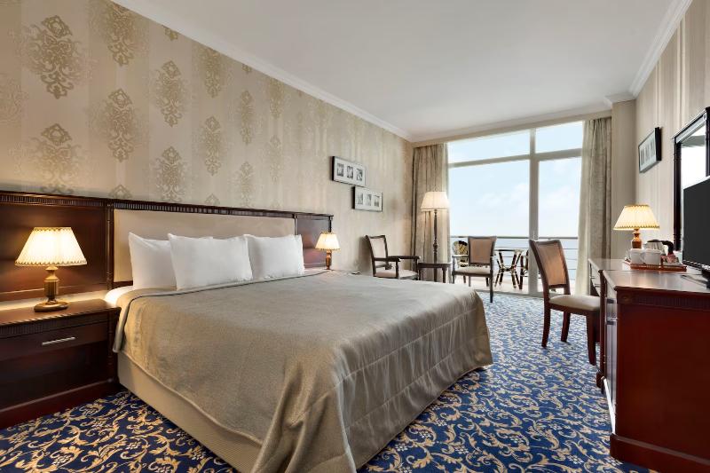 Ramada Baku Hotel - Oda