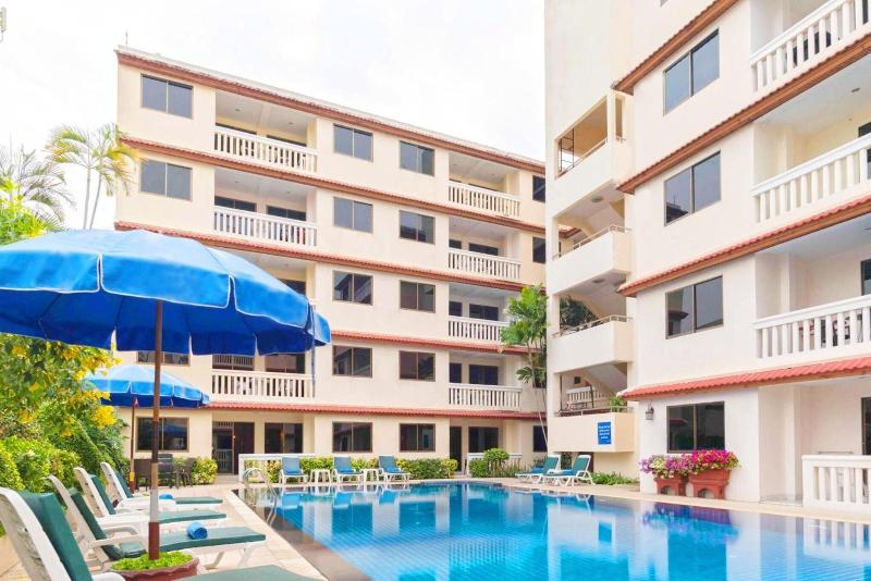 The Residence Garden - Havuz