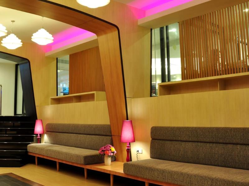 Flipper Lodge Hotel - Lobi