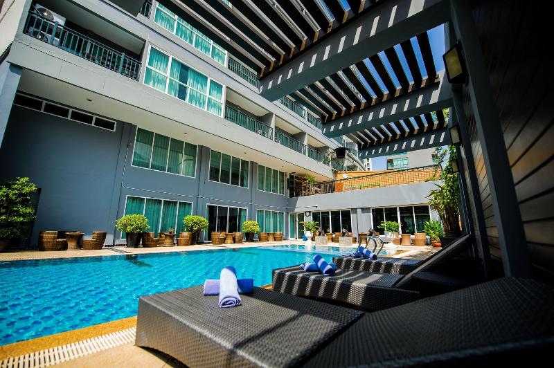 Selection Pattaya - Havuz