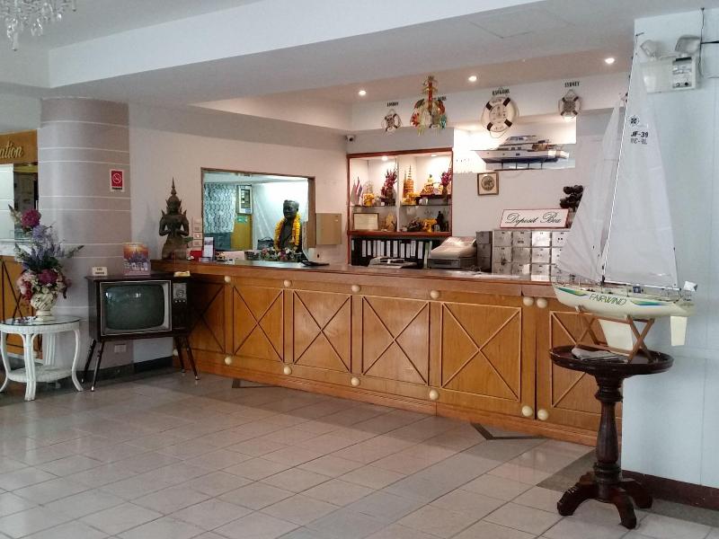 Nautical Inn - Lobi