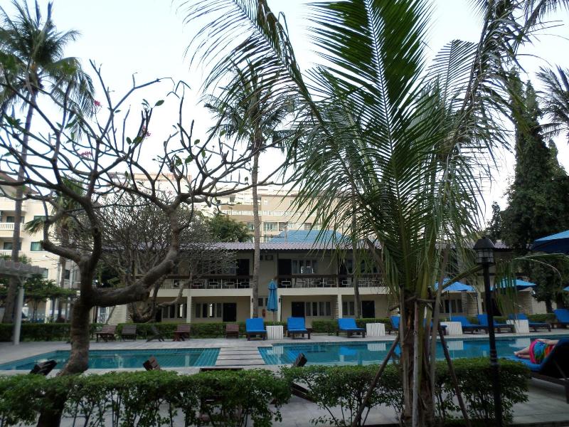 Nautical Inn - Havuz