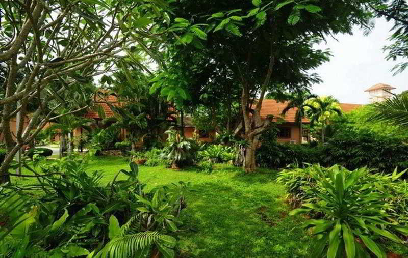 Alongkot Beach Resort otel fotoğrafı