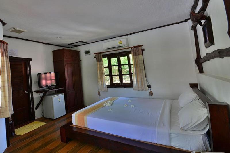 Alongkot Beach Resort - Oda