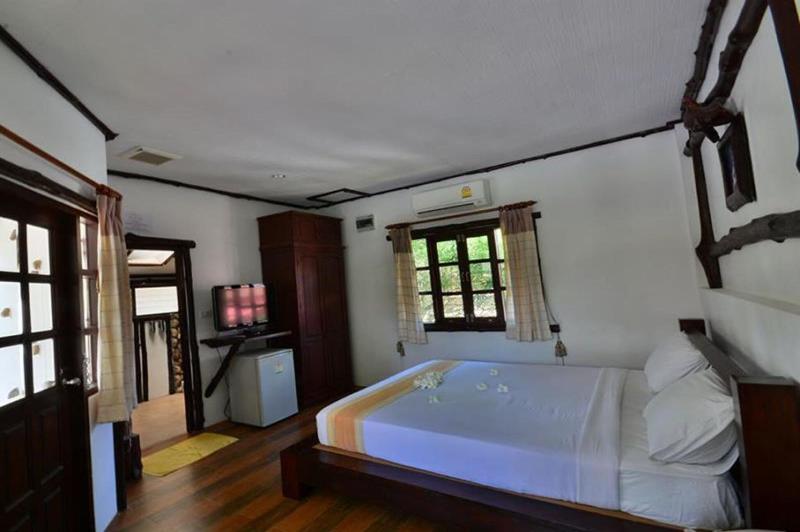 Alongkot Beach Resort - Oda