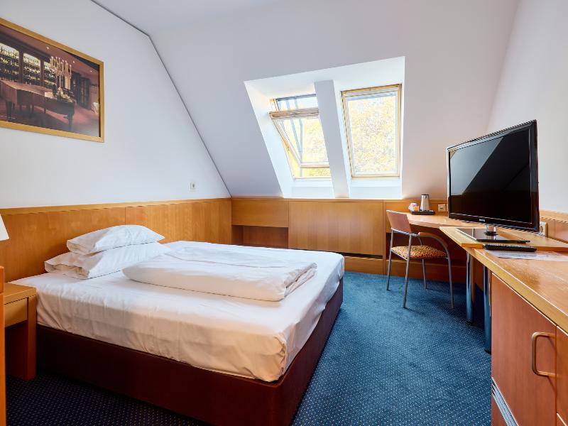 Hotel Strudlhof - Oda