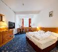 Hotel Strudlhof oda fotoğrafı