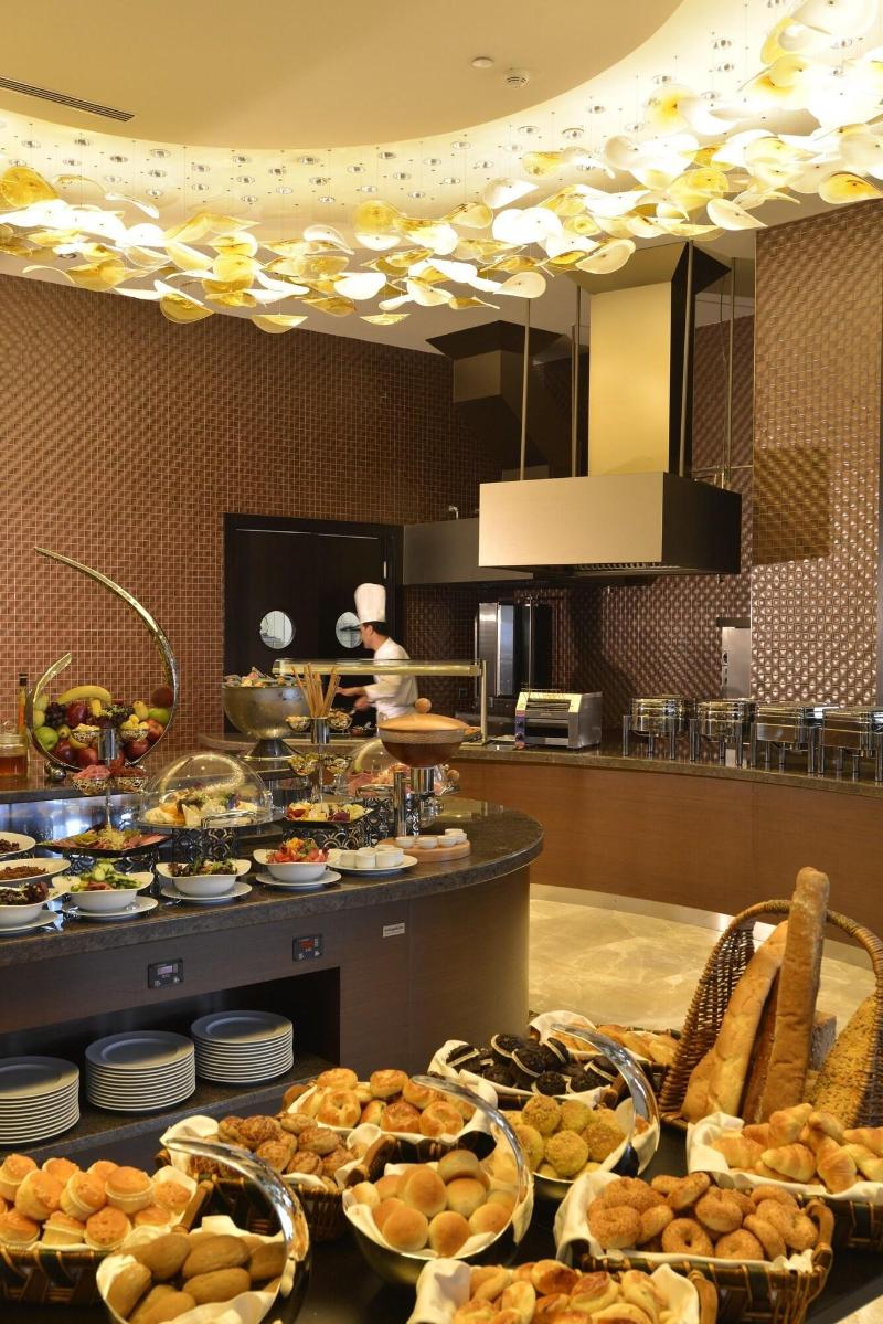 Wyndham Grand Istanbul Europe - Lobi