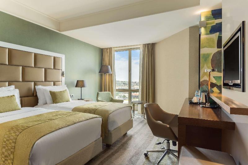 Wyndham Grand Istanbul Europe - Oda