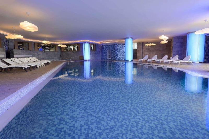 Wyndham Grand Istanbul Europe - Havuz