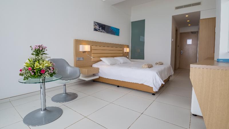 Vrissaki Beach Hotel - Genel