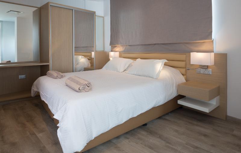 Vrissaki Beach Hotel - Genel