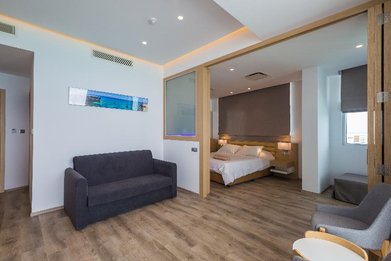 Vrissaki Beach Hotel - Genel