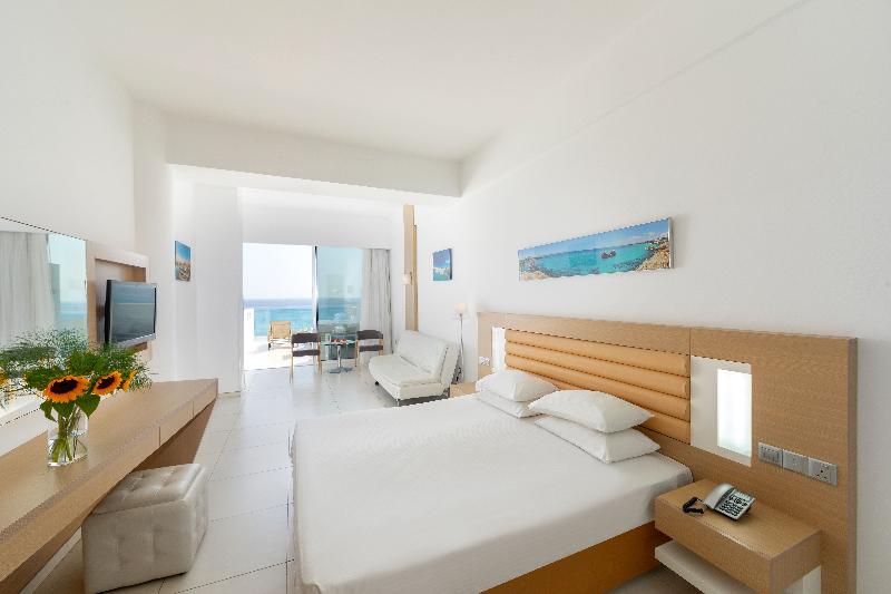 Vrissaki Beach Hotel - Oda