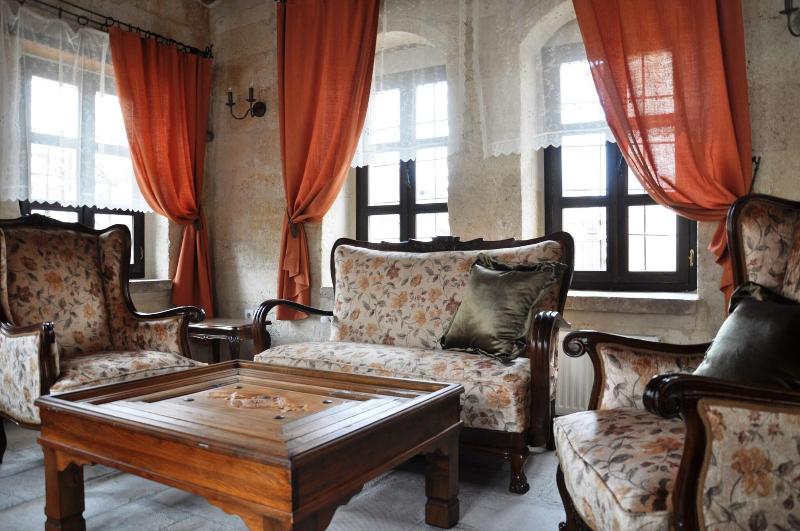 Dere Suites - Toplantı