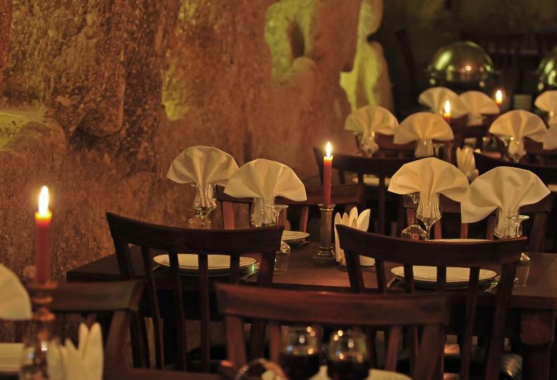 Dere Suites - Restoran