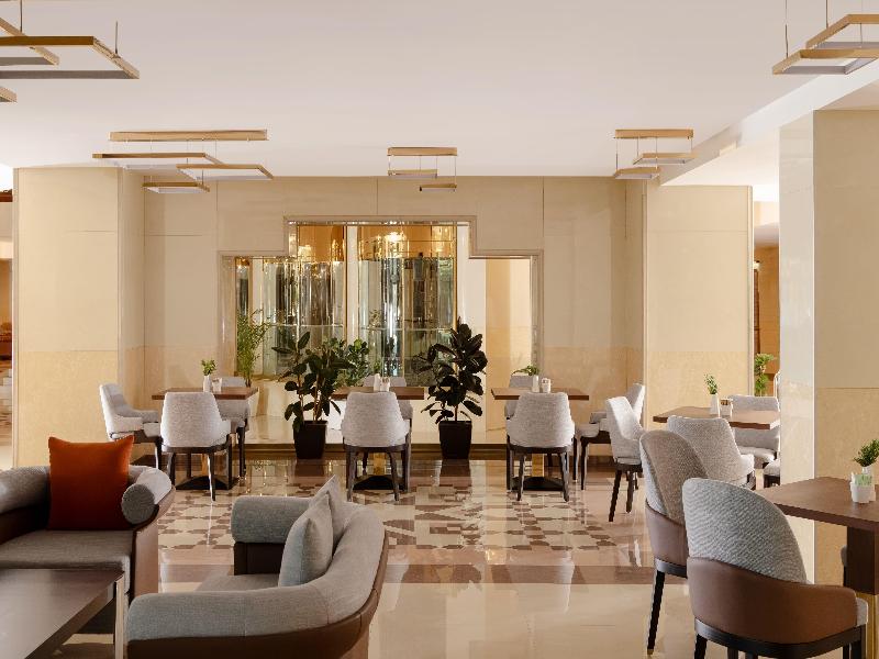 Ramada Plaza Gence - Bar