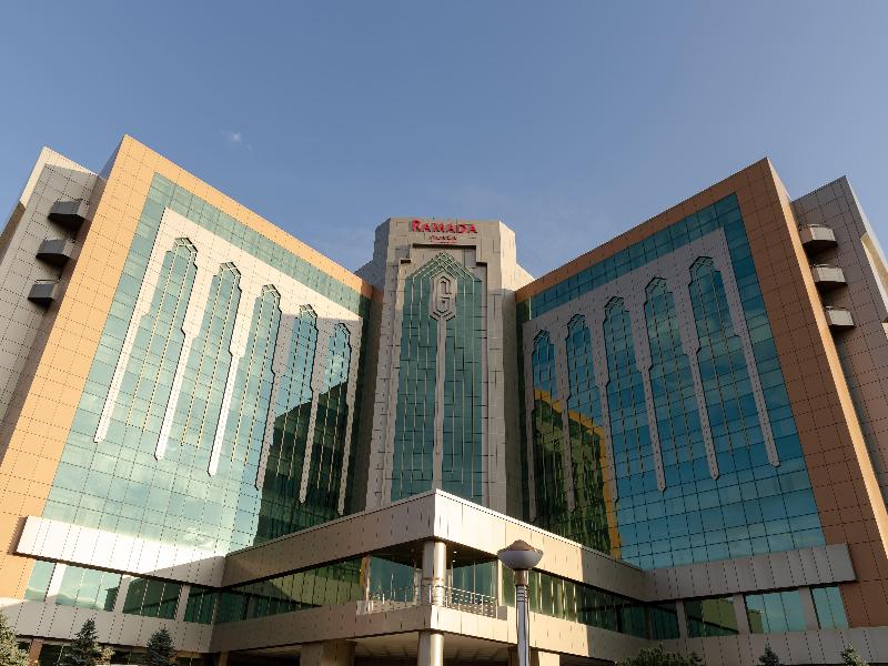 Ramada Plaza Gence - Genel