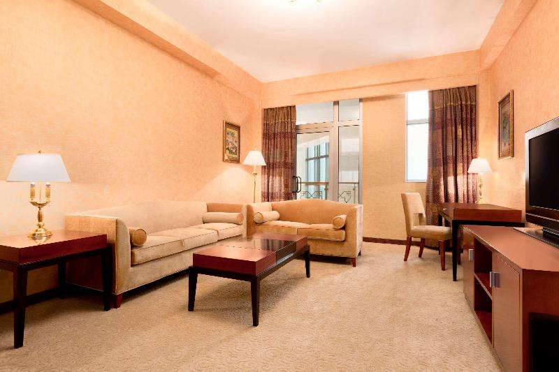 Ramada Plaza Gence - Oda