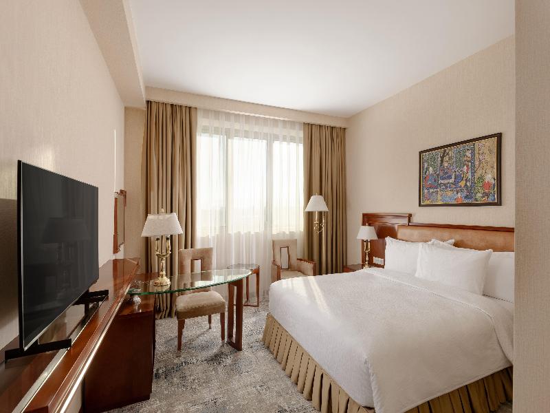 Ramada Plaza Gence - Oda
