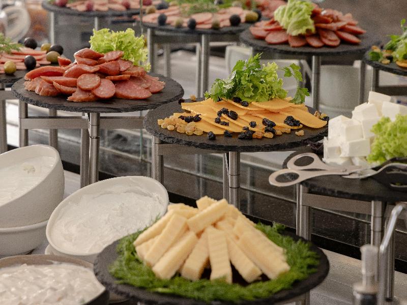Ramada Plaza Gence - Restoran