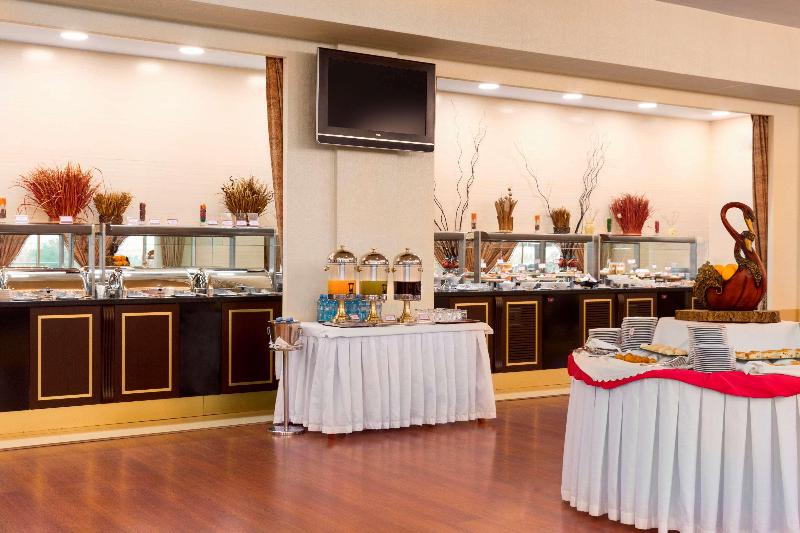 Ramada Plaza Gence - Restoran