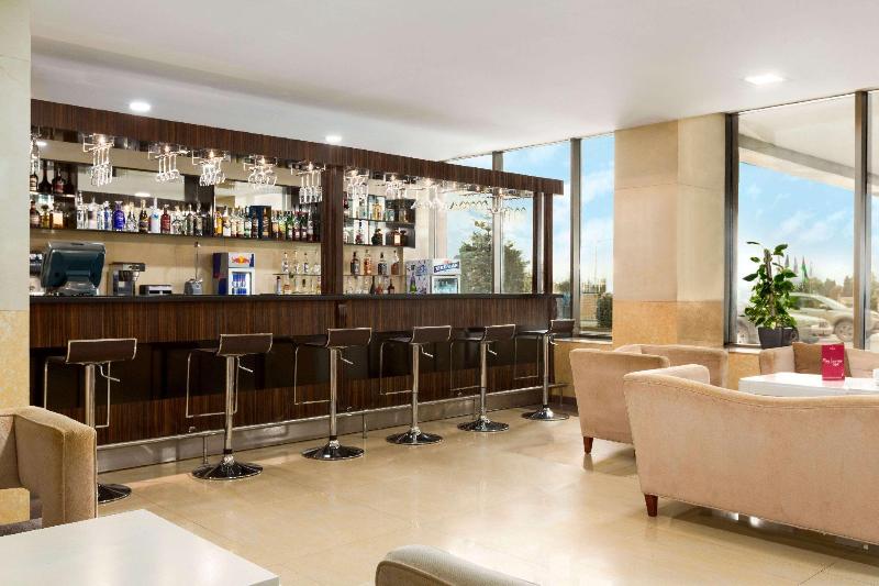 Ramada Plaza Gence - Restoran