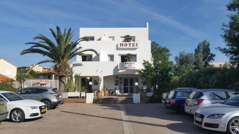 Hotel Sable Et Soleil - Port et Plage - Genel