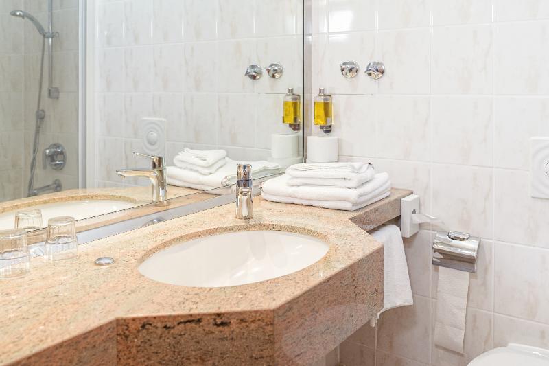 Hotel Danischer Hof Altenholz by Tulip Inn - Oda