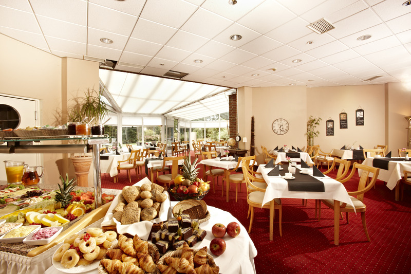 Hotel Danischer Hof Altenholz by Tulip Inn - Restoran