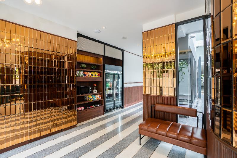 Hotel Amber Sukhumvit 85 - Lobi