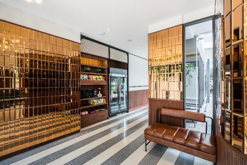 Hotel Amber Sukhumvit 85 - Lobi