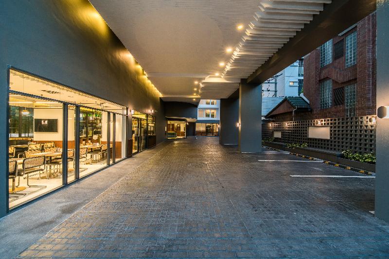 Hotel Amber Sukhumvit 85 - Genel