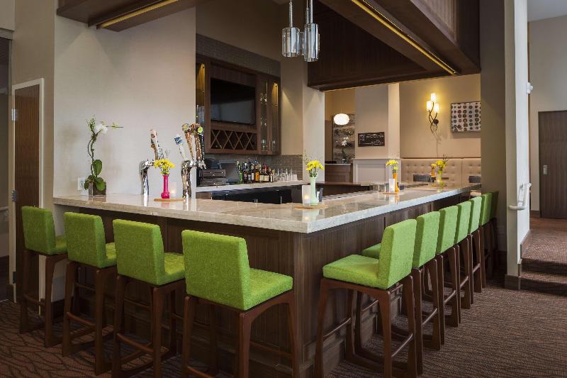 Hilton Garden Inn Long Island City New York - Bar
