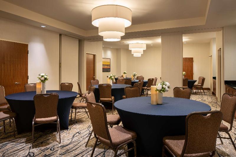 Hilton Garden Inn Long Island City New York - Toplantı