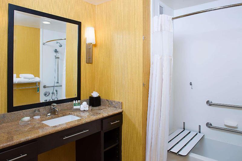 Homewood Suites by Hilton Carle Place - Garden Cit - Oda