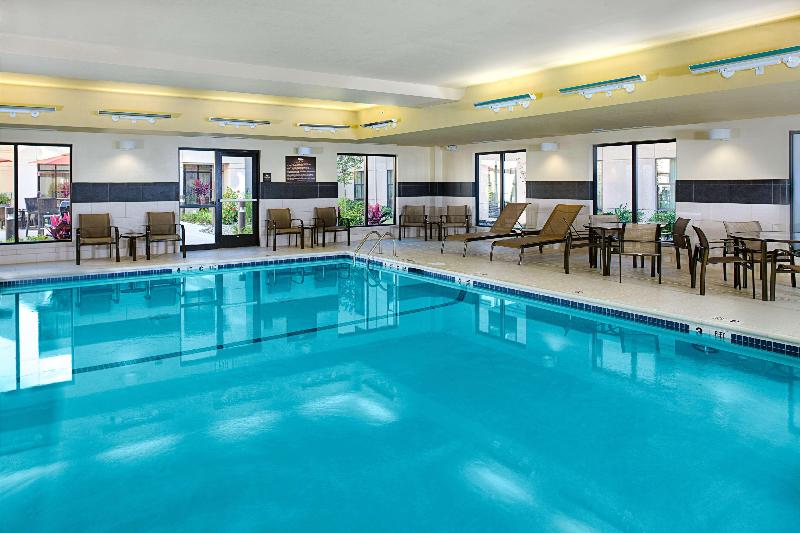 Homewood Suites by Hilton Carle Place - Garden Cit - Havuz