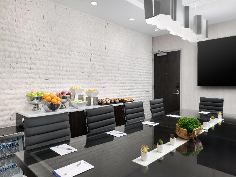 Hilton Garden Inn New York/Times Square Central - Genel