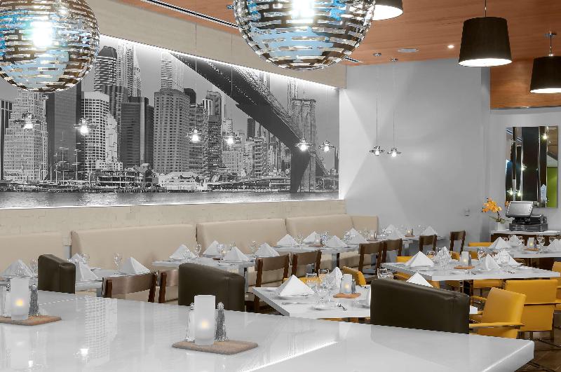 Hilton Garden Inn New York/Times Square Central - Restoran