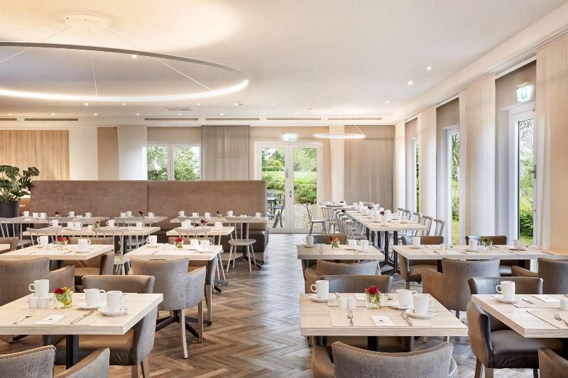 H+ Frankfurt Airport West - Restoran